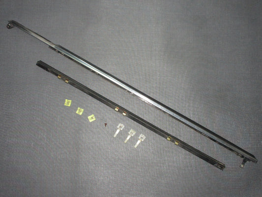 92 93 Lexus ES300 OEM Door Moulding Stripping - Front Left