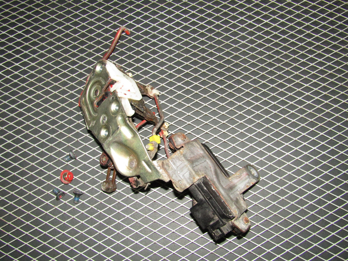 94 95 96 97 Mitsubishi 3000GT OEM Door Latch & Actuator - Left