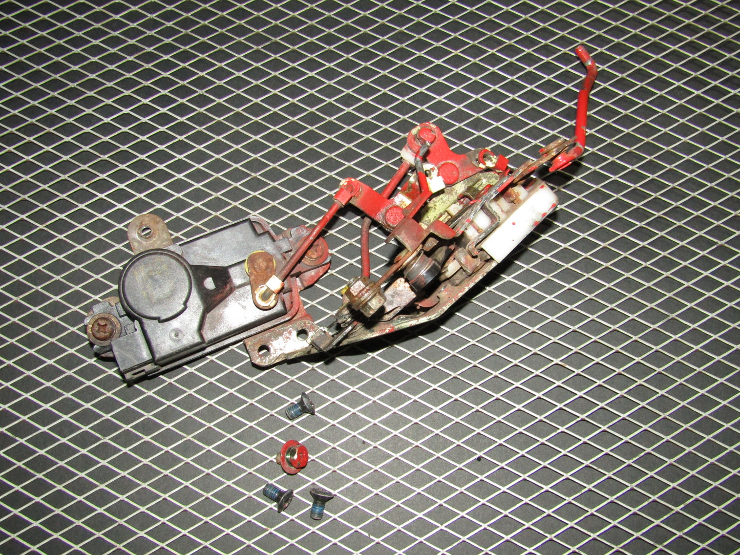 94 95 96 97 Mitsubishi 3000GT OEM Door Latch & Actuator - Left