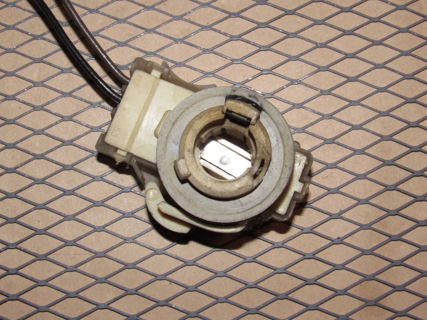 81 82 83 84 Volkswagen Rabbit OEM Tail Reverse Light 2 Wiring Bulb Socket