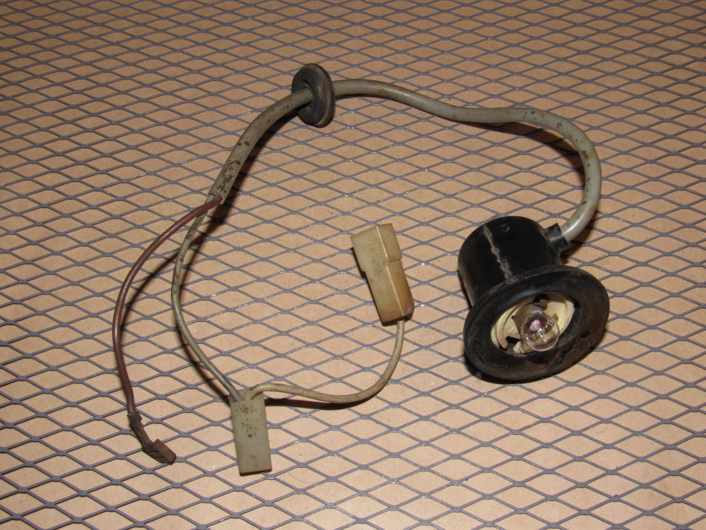 81 82 83 84 Volkswagen Rabbit OEM Front Side Marker Bulb Socket & Harness