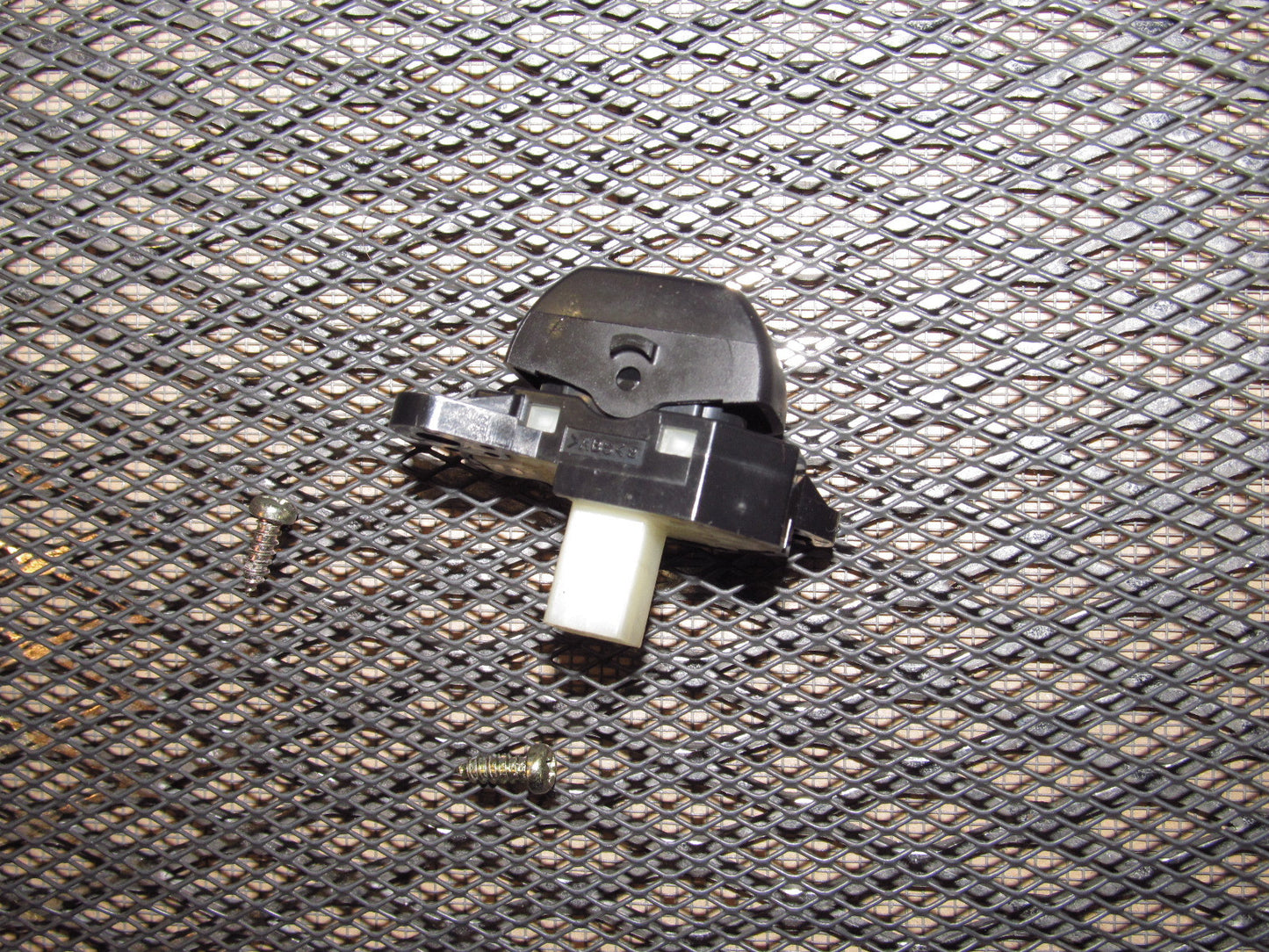 04 05 06 07 08 Mazda RX8 OEM Power Door Lock Switch - Right