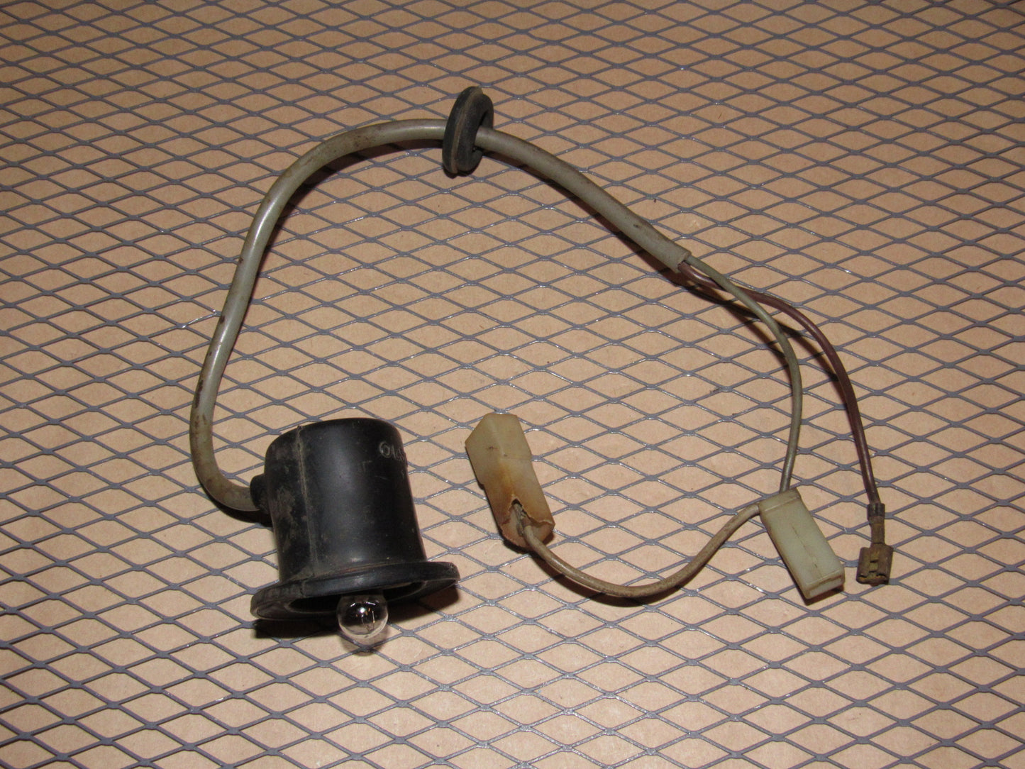 81 82 83 84 Volkswagen Rabbit OEM Front Side Marker Bulb Socket & Harness