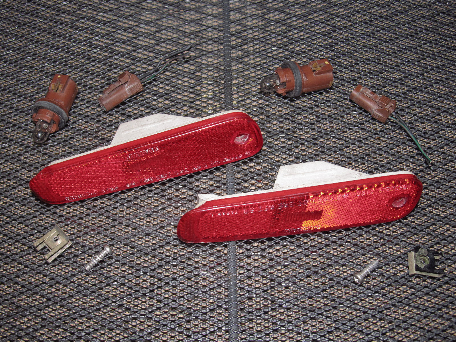 90-96 Nissan 300zx OEM Rear Side Marker - Set
