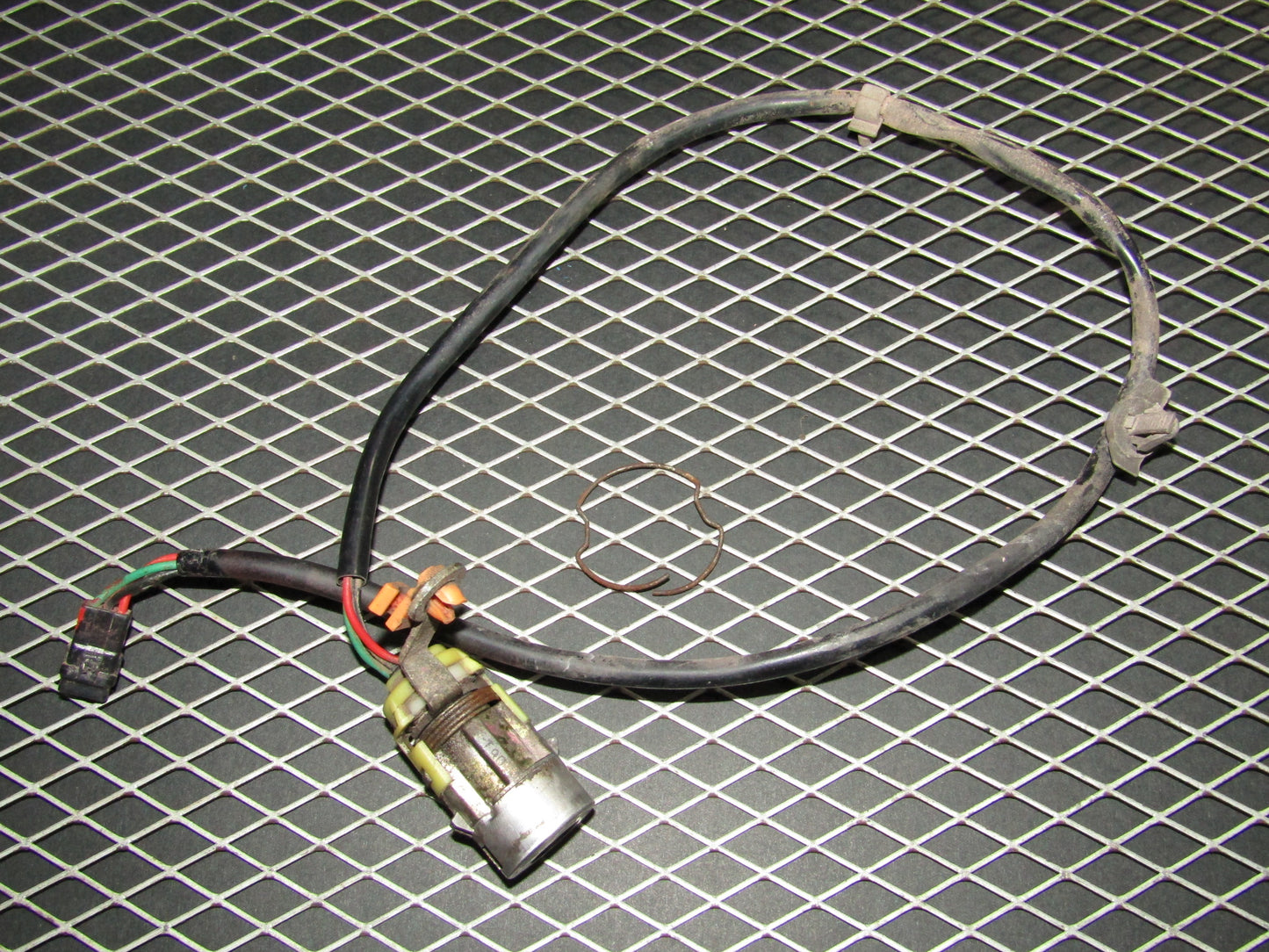 94 95 96 97 Mitsubishi 3000GT OEM Door Lock Cylinder Tumbler - Left