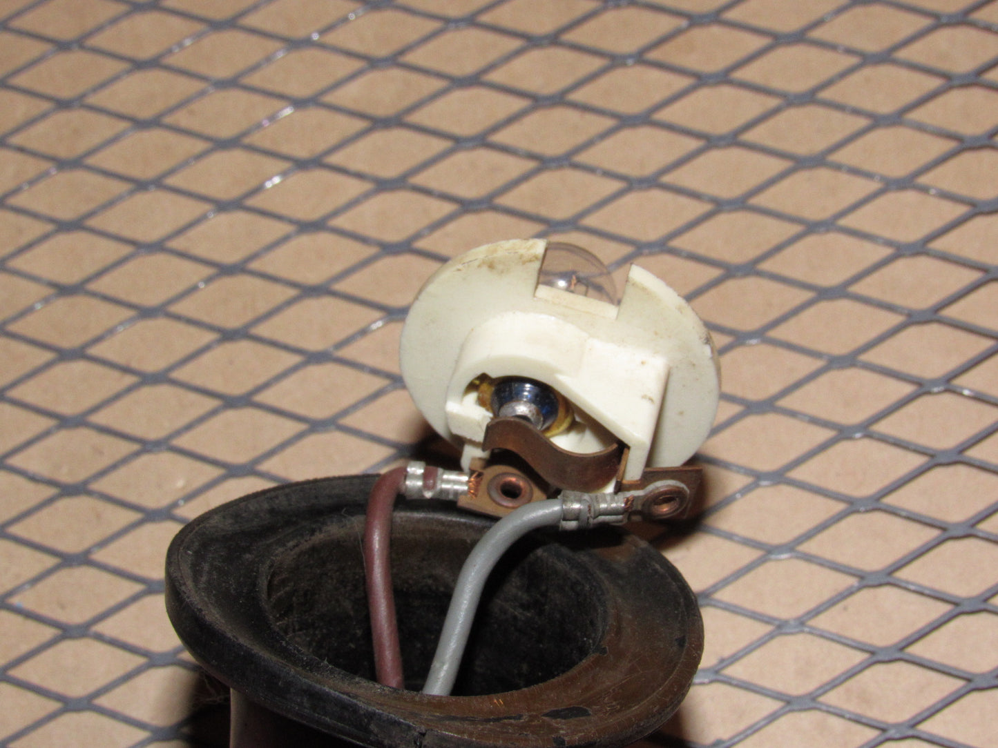 81 82 83 84 Volkswagen Rabbit OEM Front Side Marker Bulb Socket & Harness