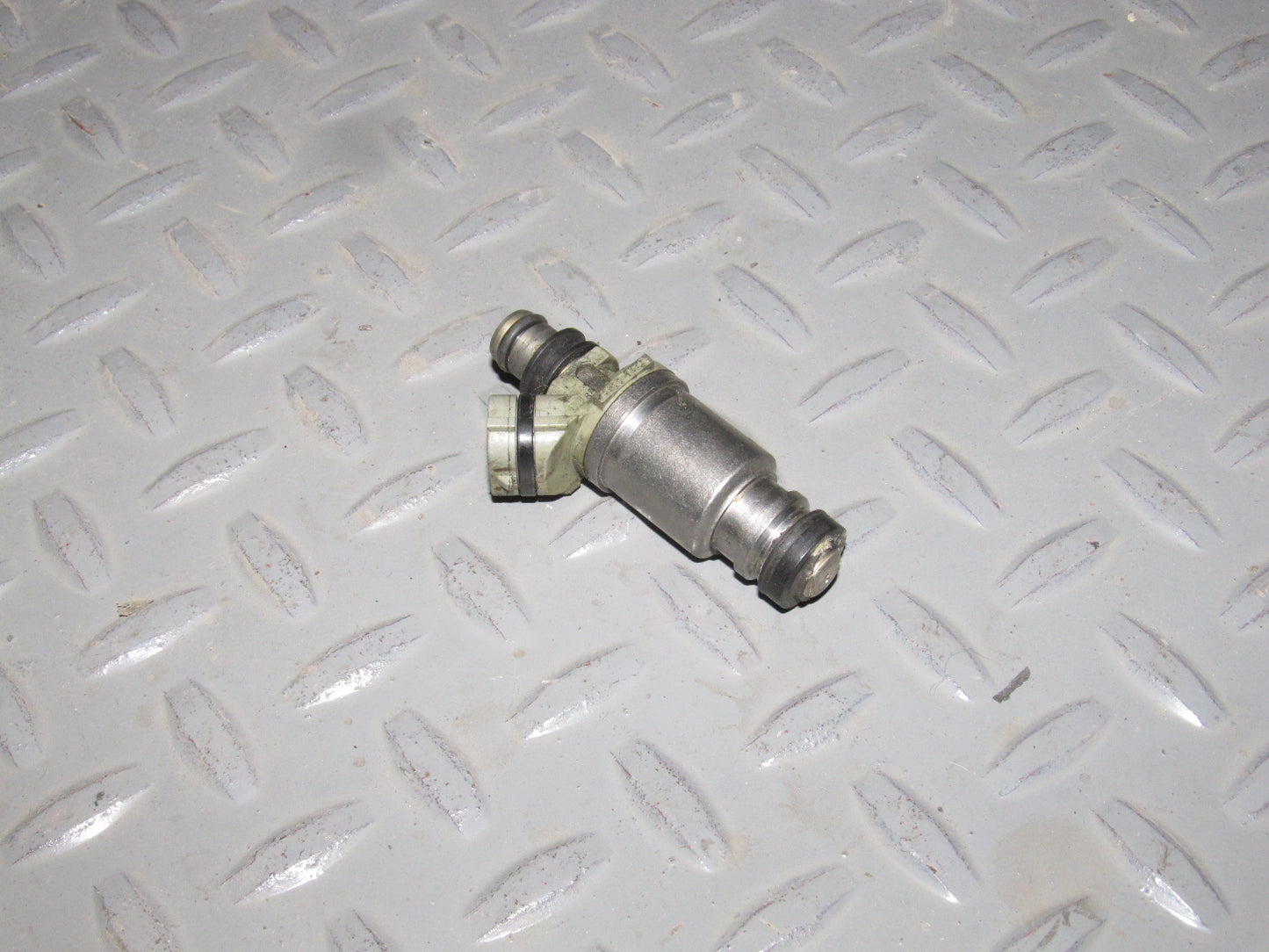 90 91 92 93 Celica ST 1.6L OEM 23250-16120 Fuel Injector with O-Rings