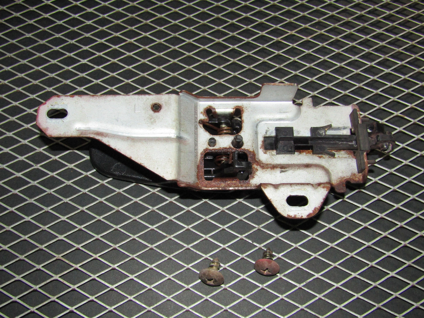 94 95 96 97 Mitsubishi 3000GT OEM Interior Door Handle - Left