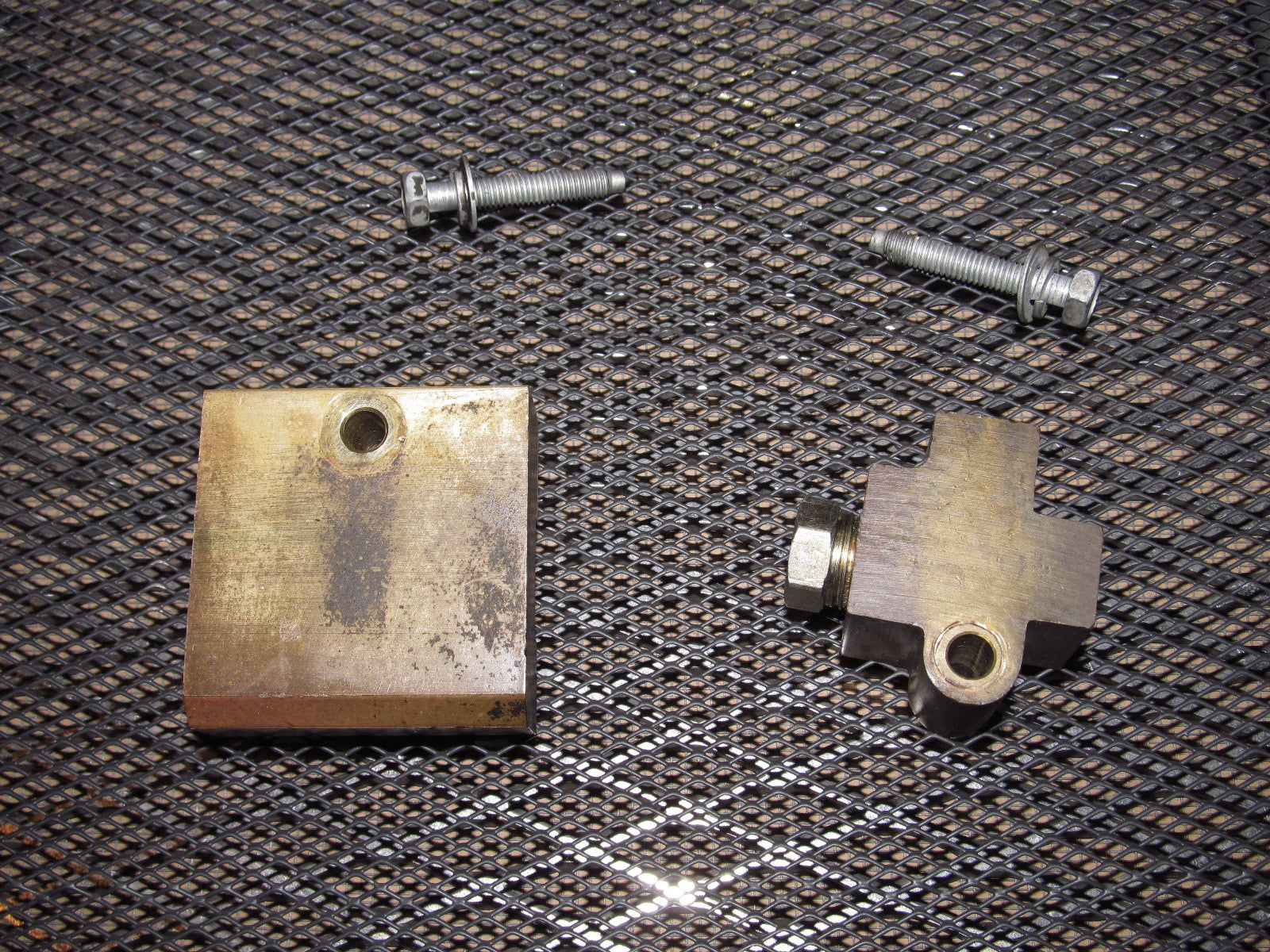 90-96 Nissan 300zx OEM Brake & Clutch Proportional Valve - Twin Turbo