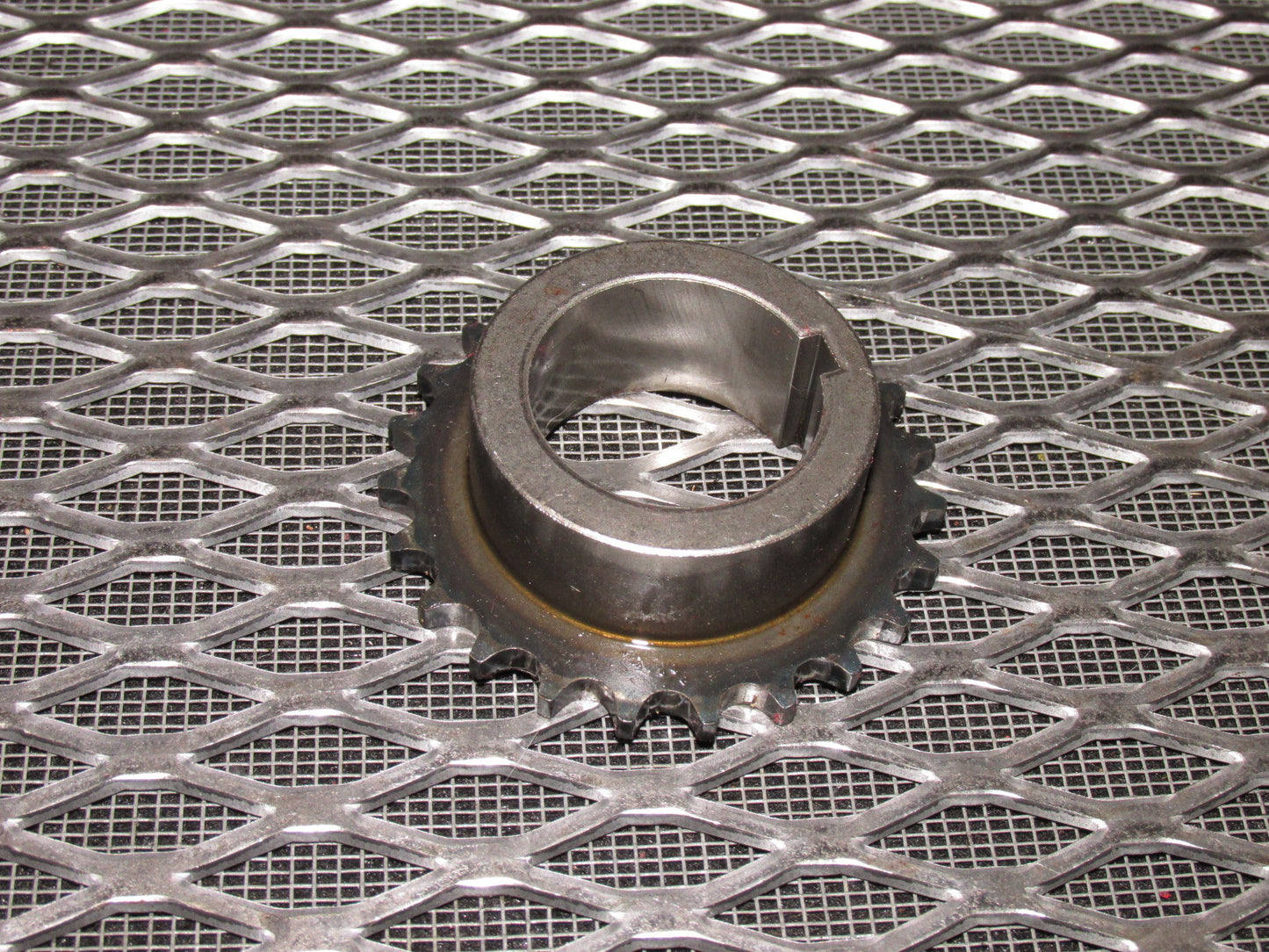 84 85 Mazda RX7 OEM 12A Engine Oil Pump Drive Sprocket