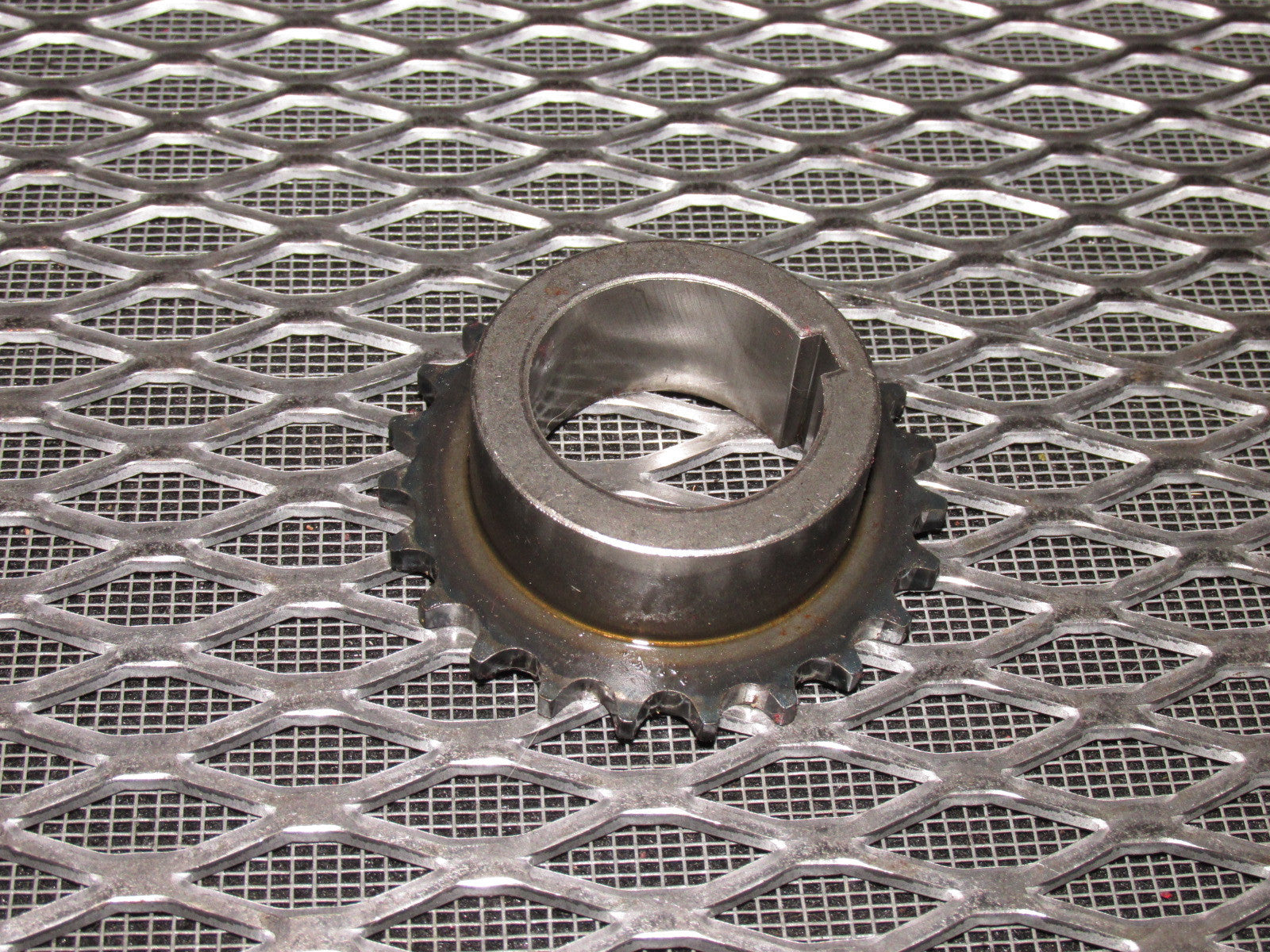 84 85 Mazda RX7 OEM 12A Engine Oil Pump Drive Sprocket