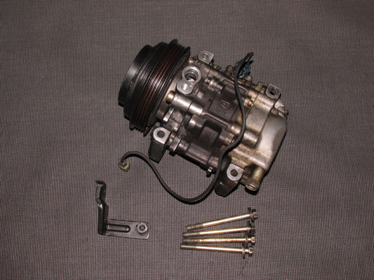 90 91 92 93 Mazda Miata OEM A/C Compressor
