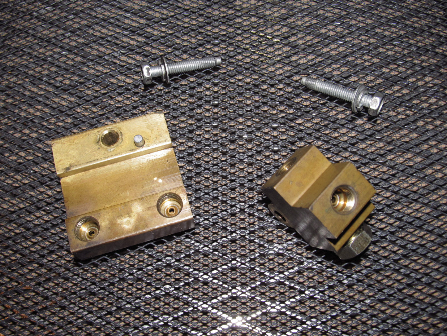 90-96 Nissan 300zx OEM Brake & Clutch Proportional Valve - Twin Turbo