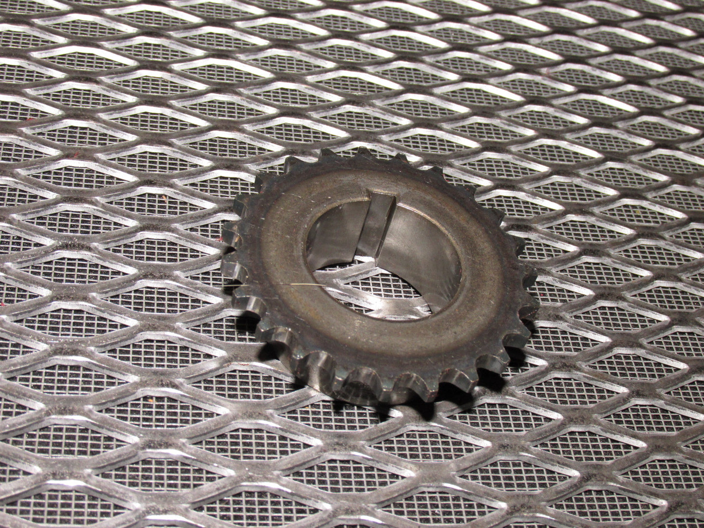 84 85 Mazda RX7 OEM 12A Engine Oil Pump Drive Sprocket
