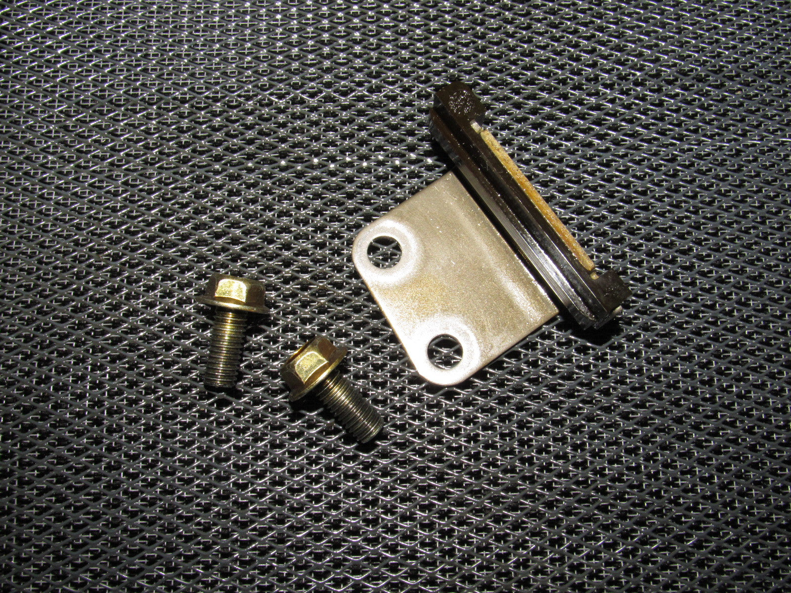 03-04 Infiniti G35 Sedan OEM Timing Chain Tensioner Guide