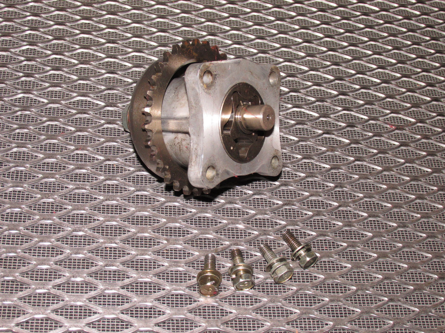 84 85 Mazda RX7 OEM 12A Engine Oil Pump