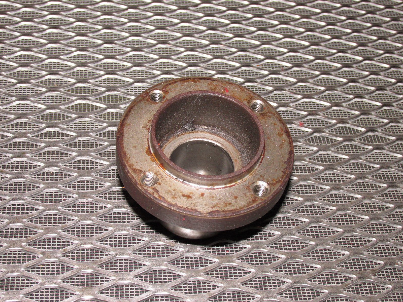 84 85 Mazda RX7 OEM 12A Engine Eccentric Shaft Pulley Mount