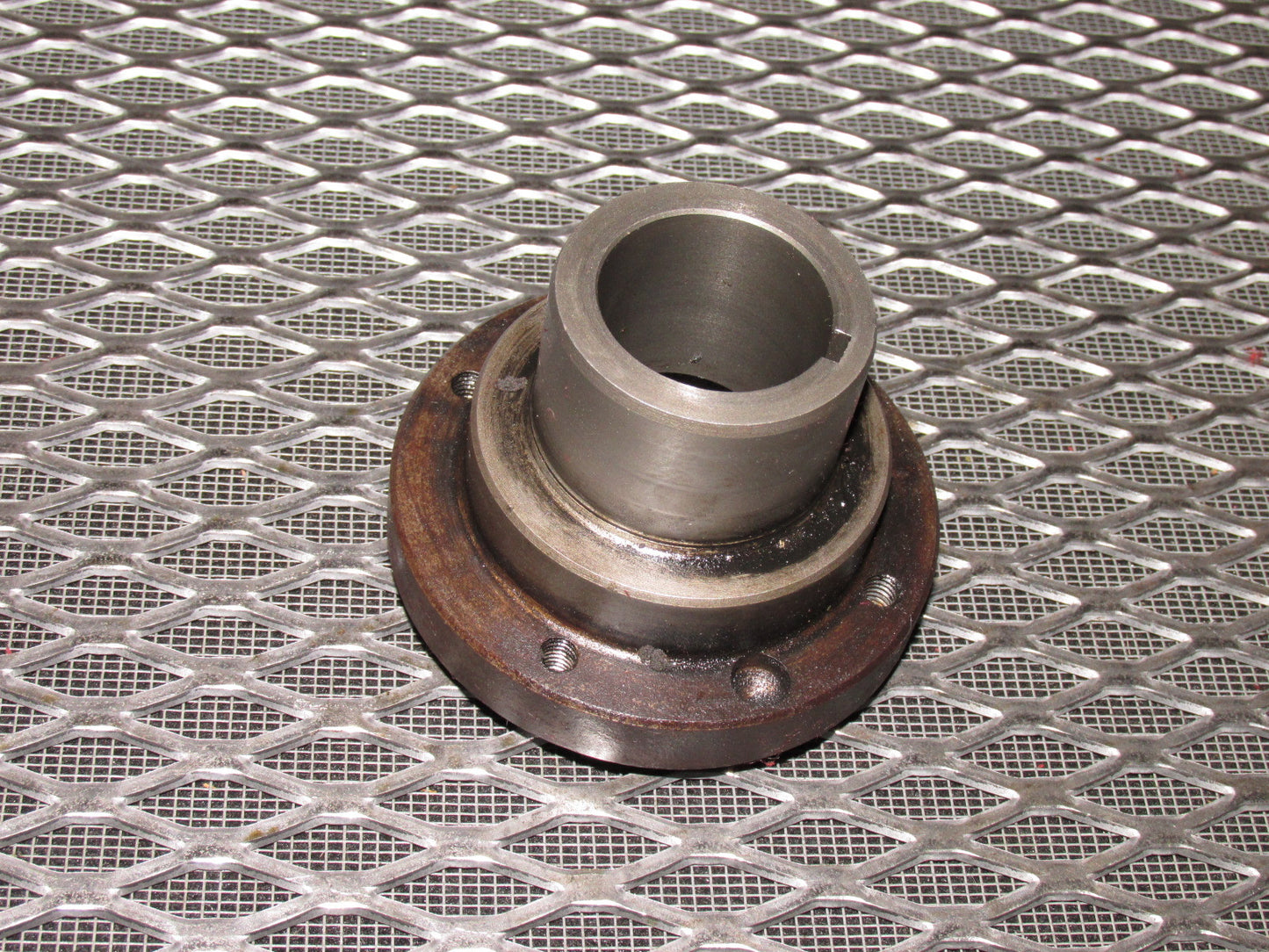 84 85 Mazda RX7 OEM 12A Engine Eccentric Shaft Pulley Mount