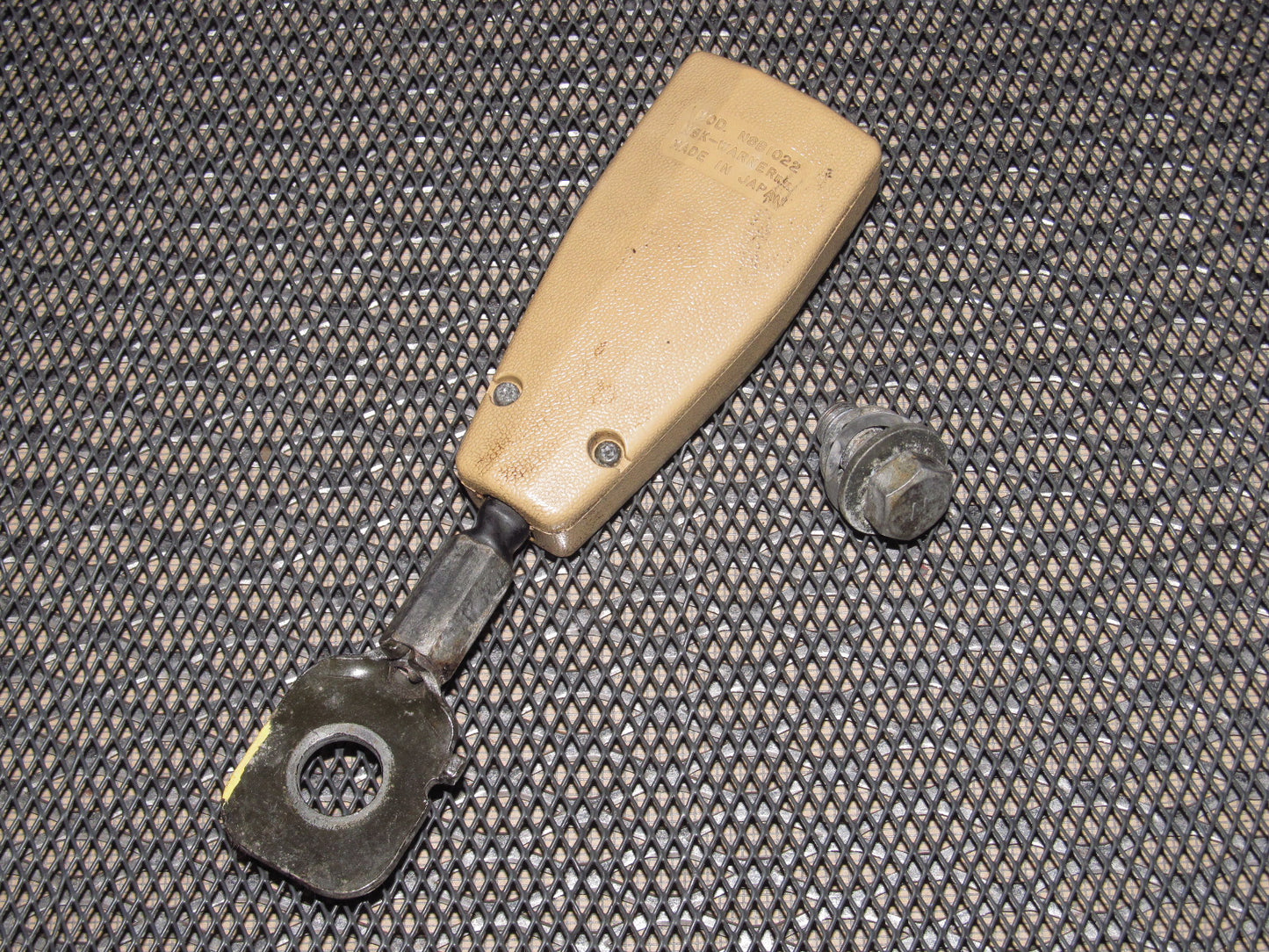 81 82 83 Datsun 280zx OEM Front Seat Belt Buckle - Right