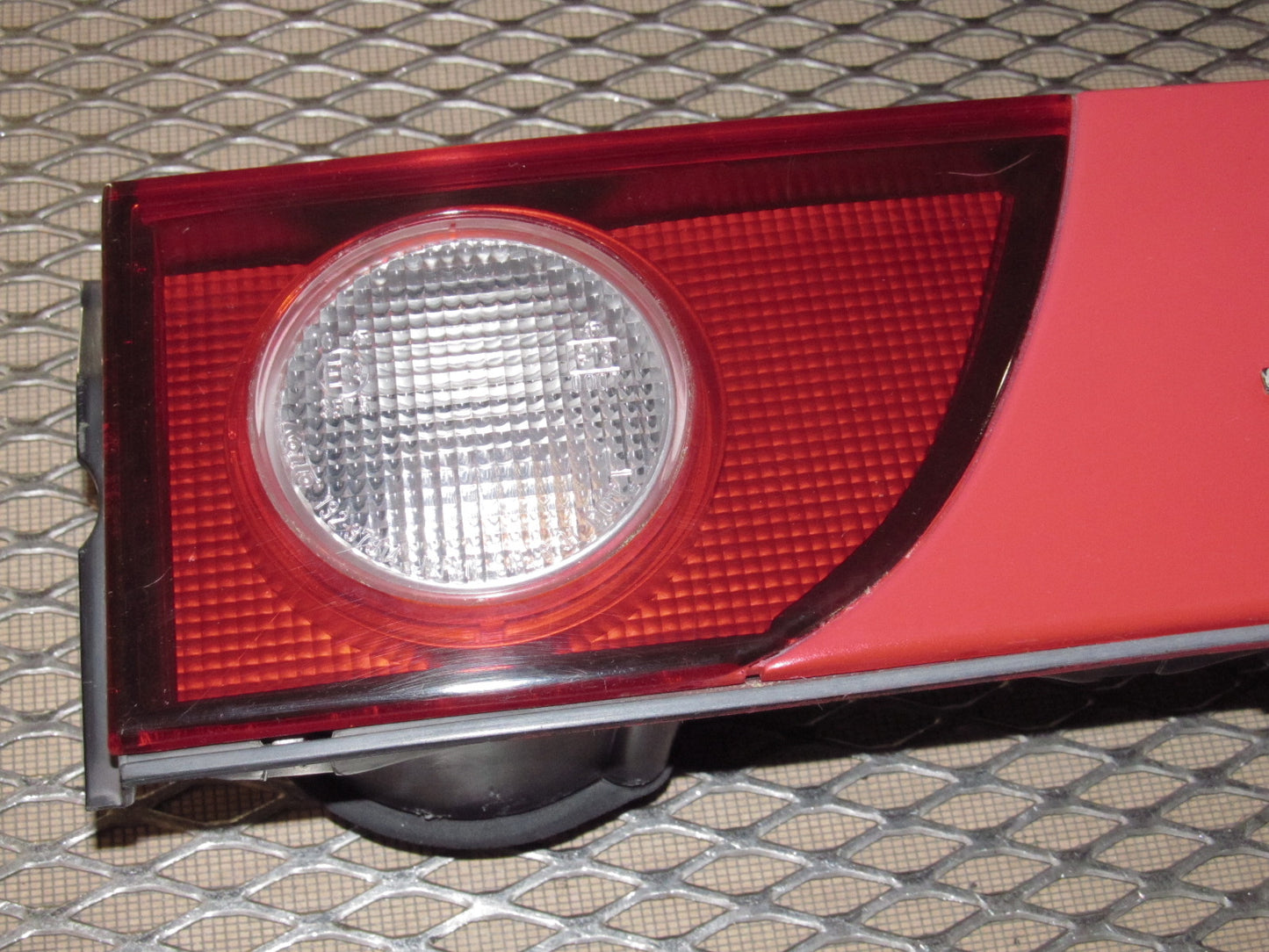 94 95 96 97 Mitsubishi 3000GT Reverse Light Center Panel Cover