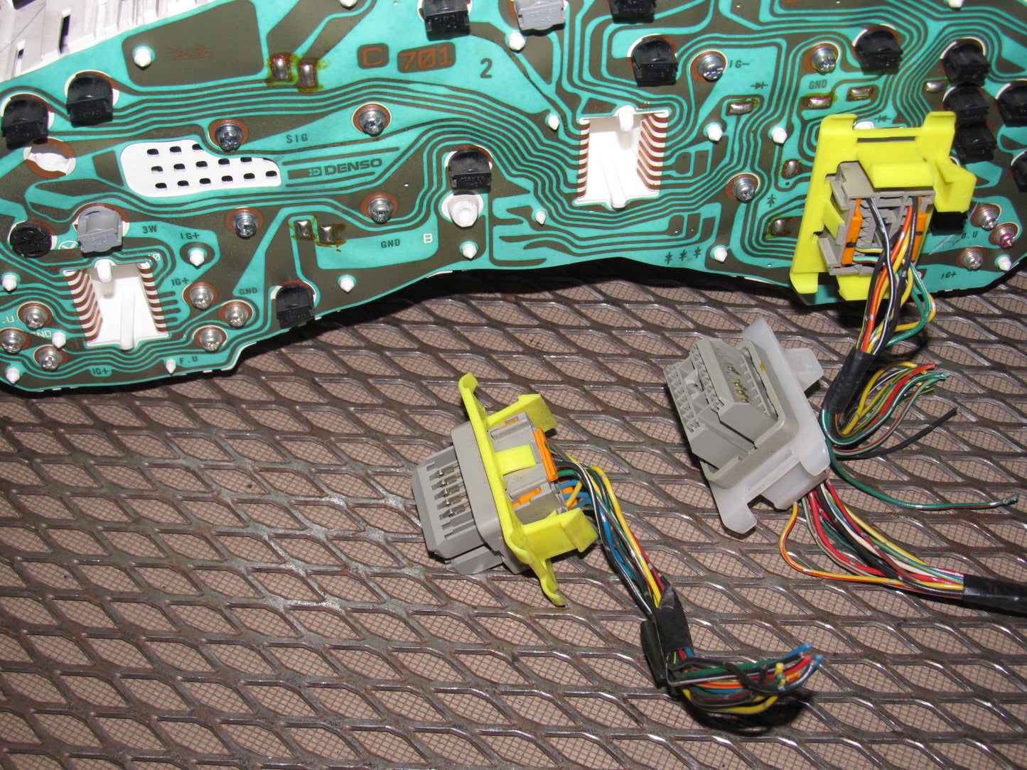 97 98 99 Mitsubishi Eclipse Turbo OEM Dash Speedometer Gauge Pigtail Harness