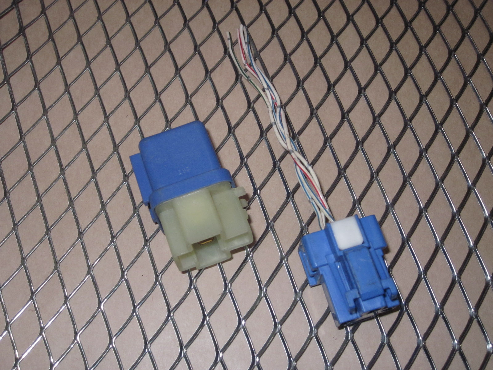 Nissan & Infiniti Relay 25230 9B900 With Pigtail Harness Plug