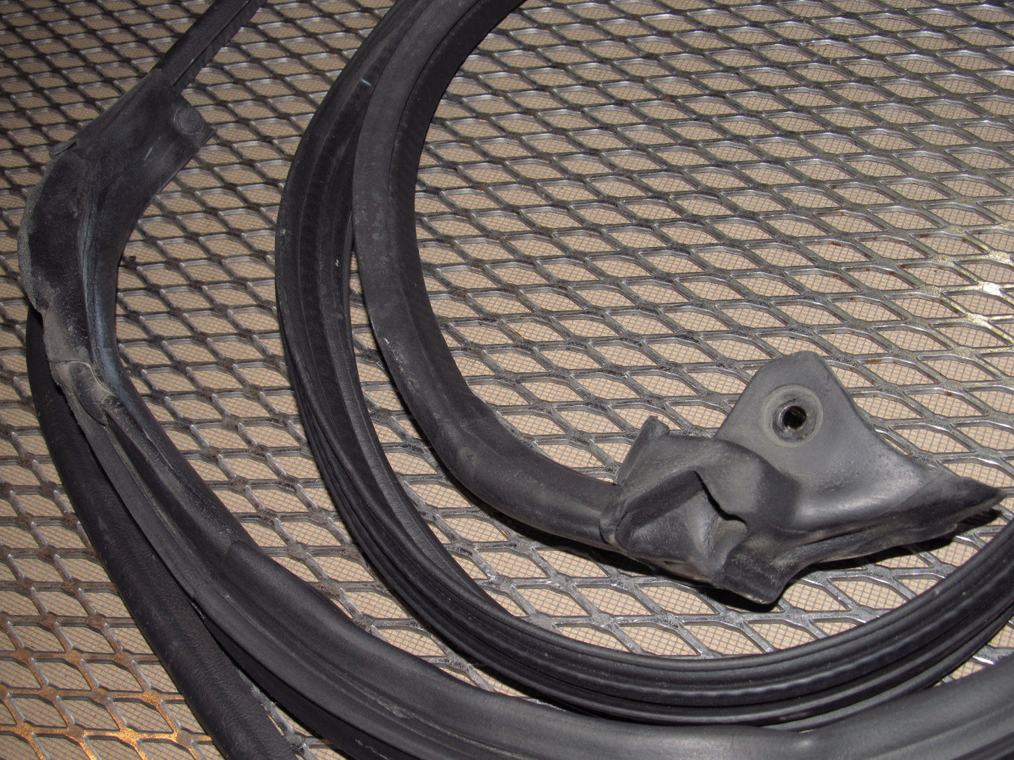 90-96 Nissan 300zx OEM Interior Door Belt Line Moulding & Weather Stripping