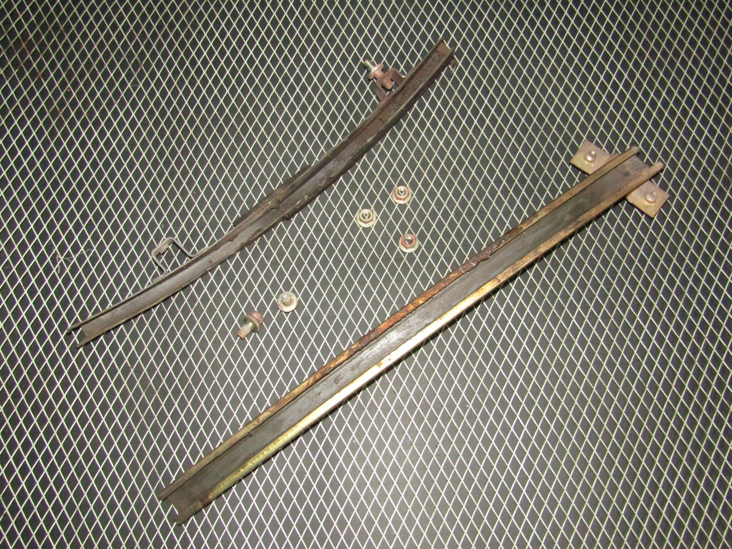 94 95 96 97 Mitsubishi 3000GT OEM Window Glass Regulator Guide - Left