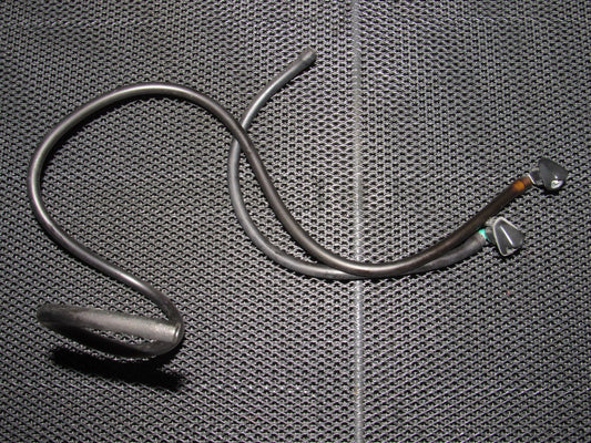 03-04 Infiniti G35 Sedan OEM Wiper Washer Nozzle