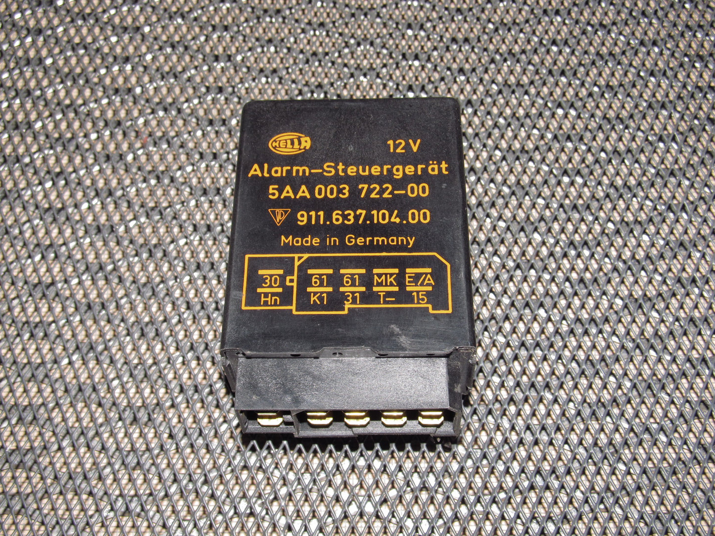 83-85 Porsche 944 OEM Alarm Unit Relay - 5AA003 722-00