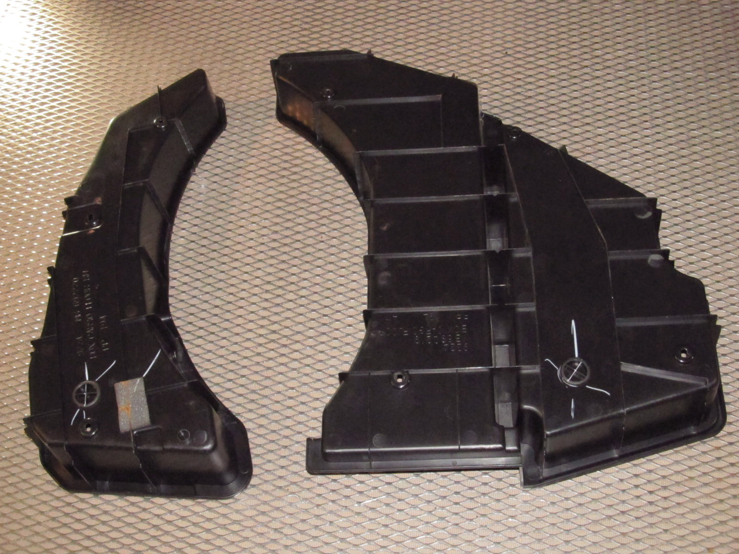 94 95 96 97 Mitsubishi 3000GT Trunk Holder Tray
