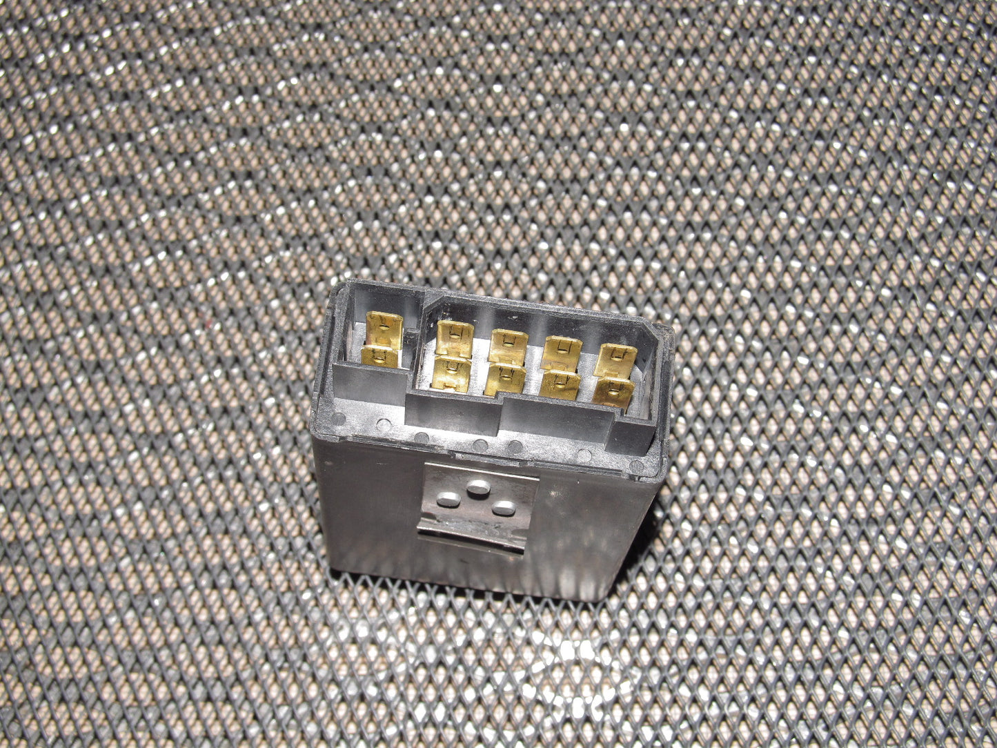 83-85 Porsche 944 OEM Alarm Unit Relay - 5AA003 722-00