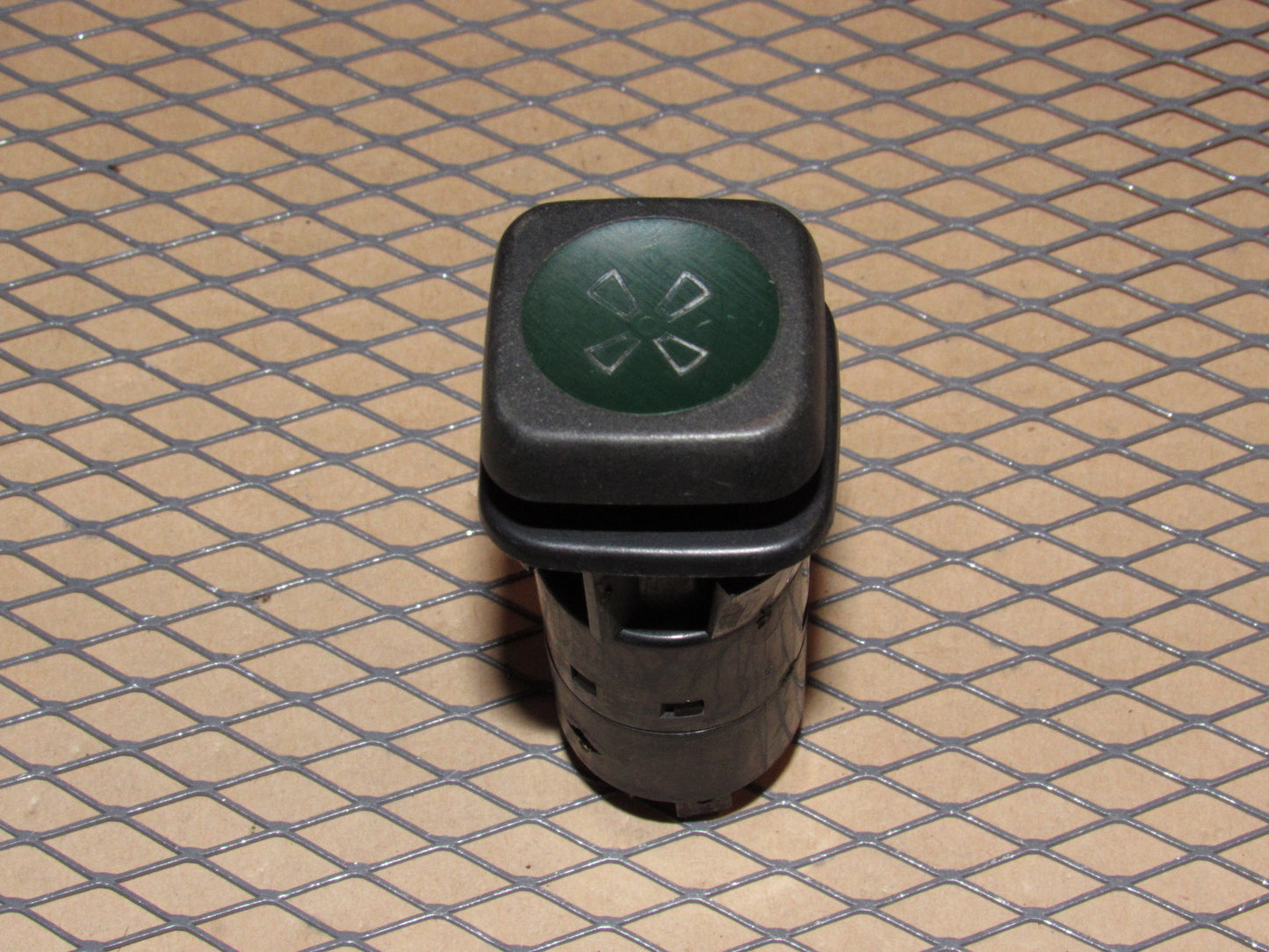 77-95 Mercedes Benz T1 Van OEM Temperature Climate Control Fan Switch
