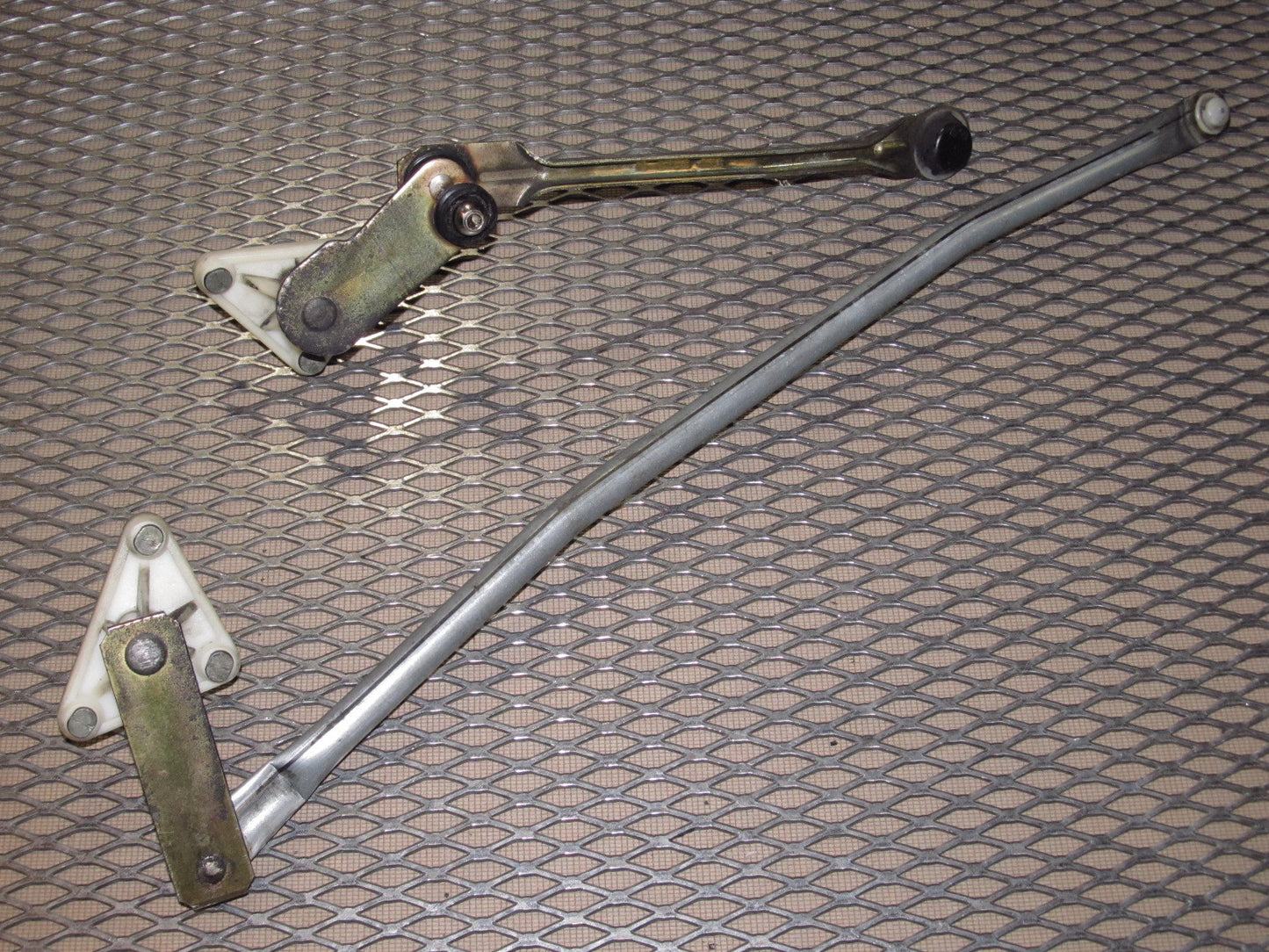 90-96 Nissan 300zx OEM Front Wiper Linkage - Set
