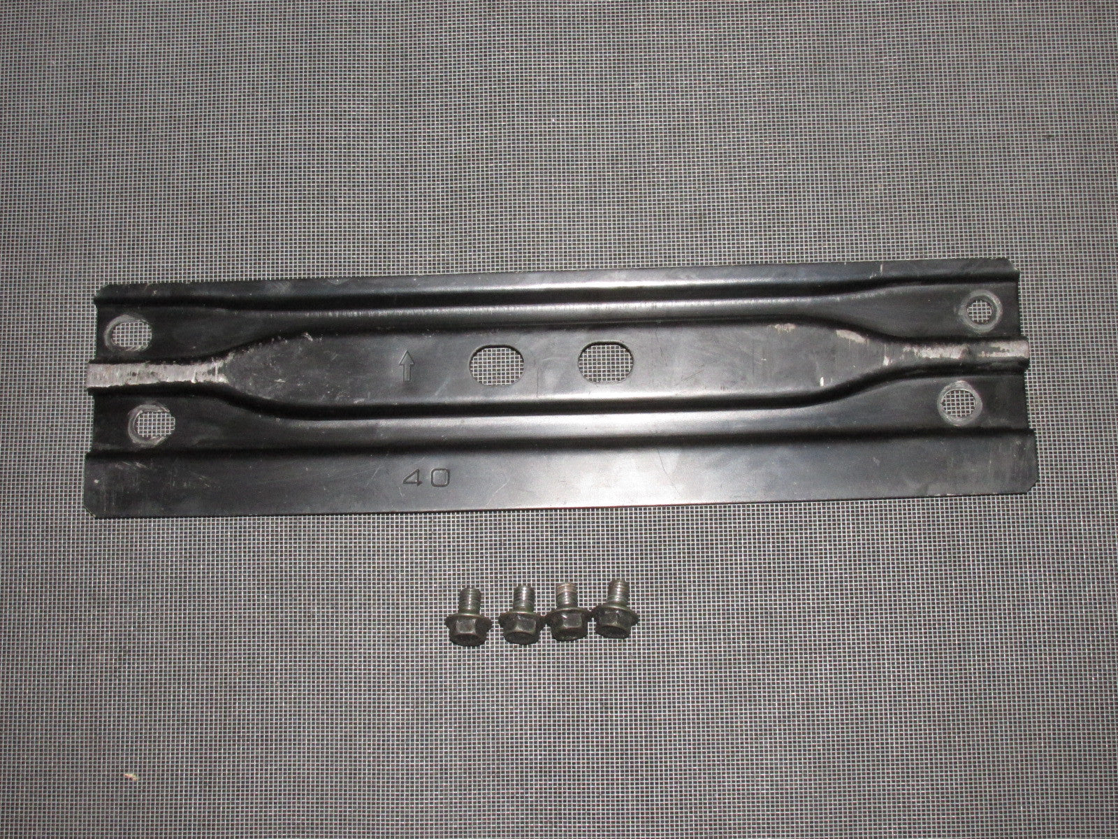 90 91 92 93 94 95 96 Nissan 300zx OEM Exhaust Bracket
