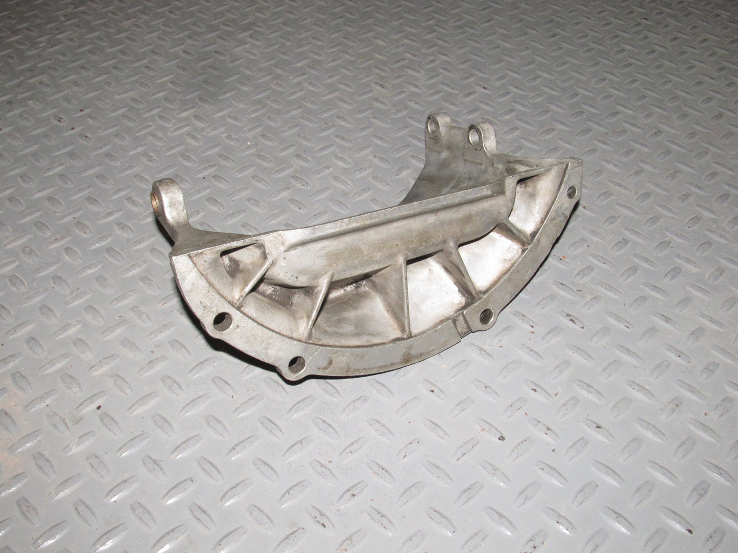 94 95 96 97 98 99 Toyota Celica 2.2L 5SFE OEM M/T Transmission Lower Brace Cover