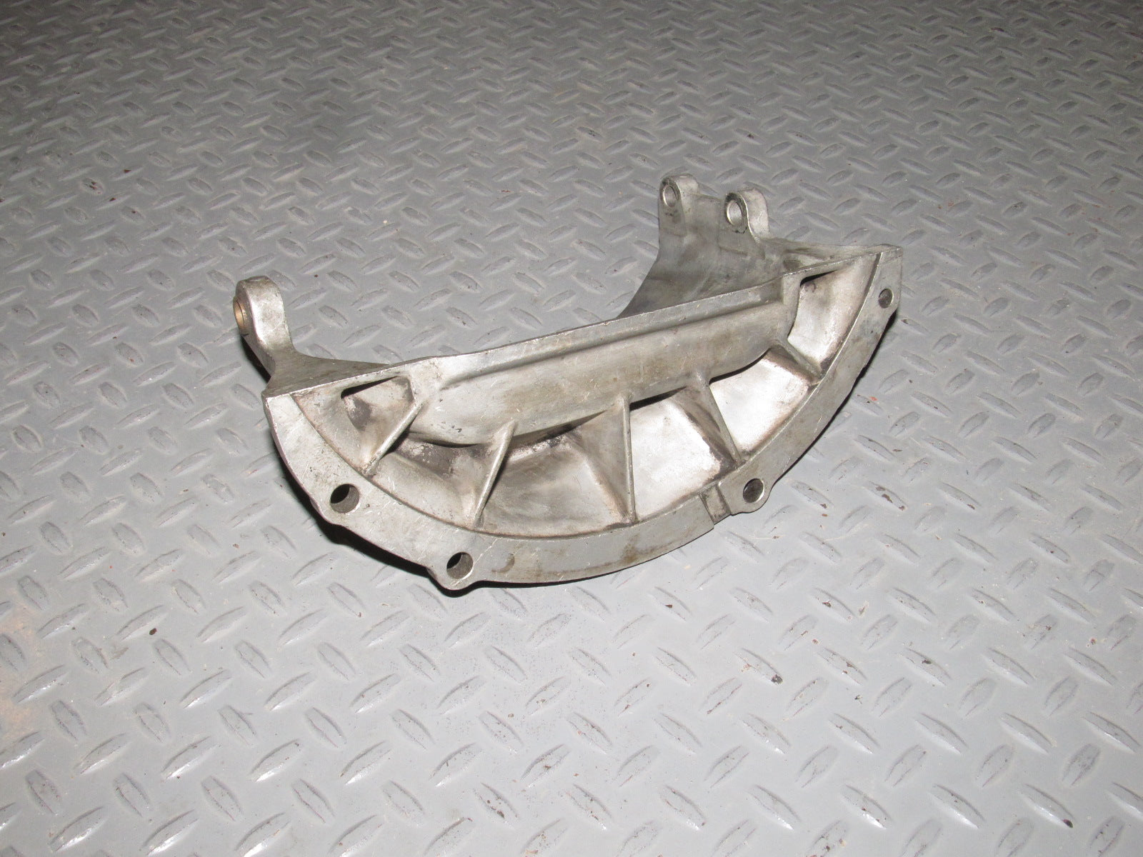 94 95 96 97 98 99 Toyota Celica 2.2L 5SFE OEM M/T Transmission Lower Brace Cover