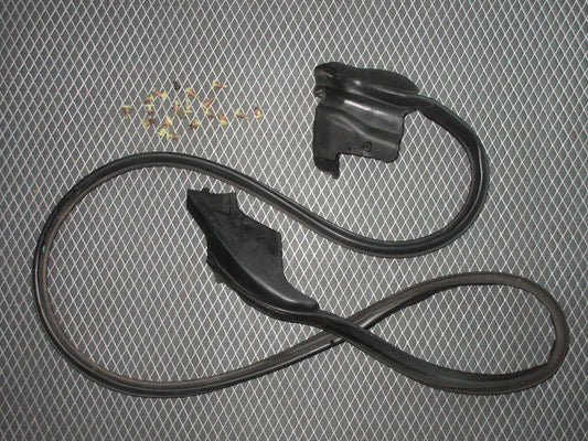 92 93 Lexus ES300 OEM Door Weather Stripping - Front Right