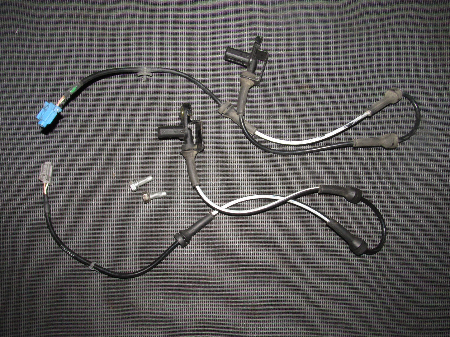 03-04 Infiniti G35 Sedan OEM Front ABS Sensor Set