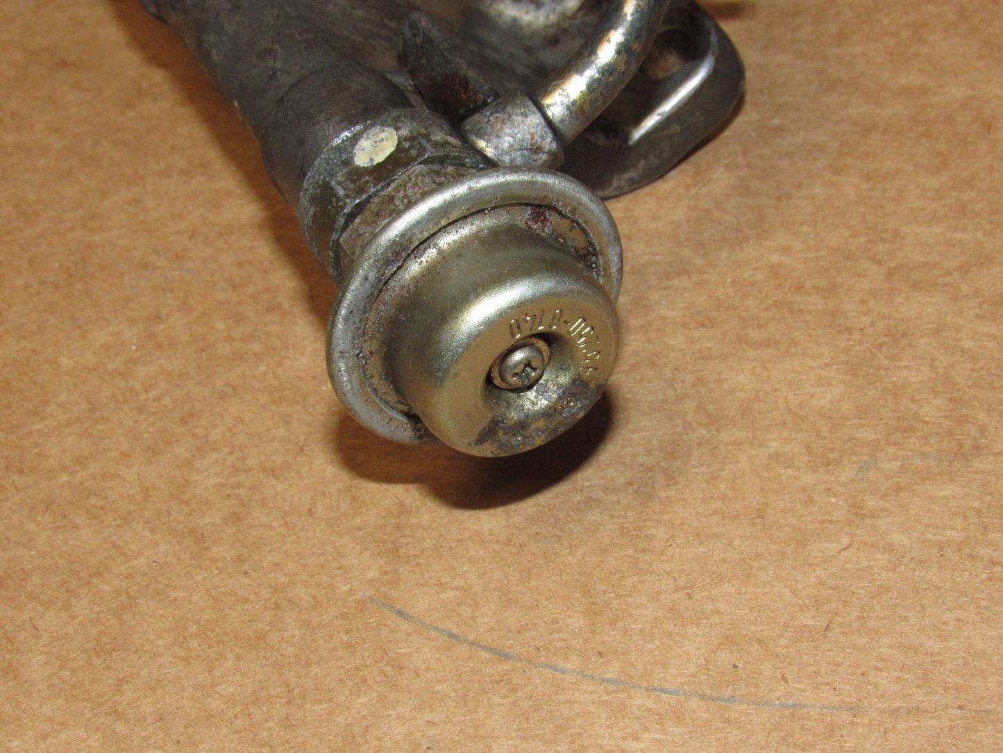 84 85 Mazda RX7 GSL-SE OEM Fuel Rail & Fuel Pressure Regulator