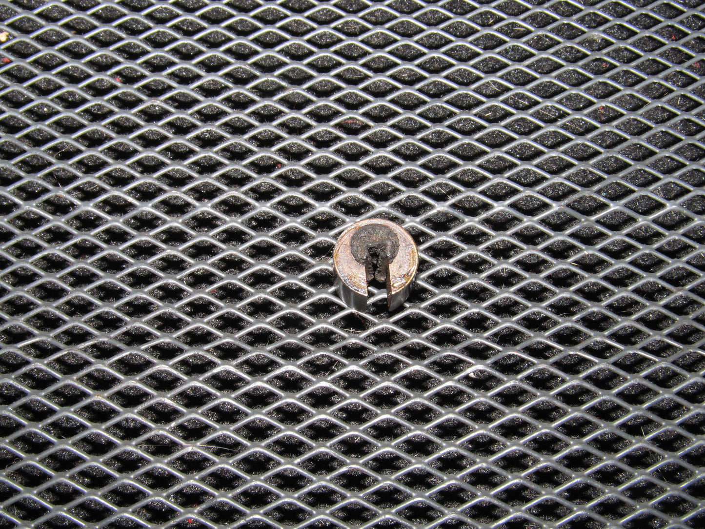 84 85 Mazda RX7 OEM 12A Rotor Corner Seal