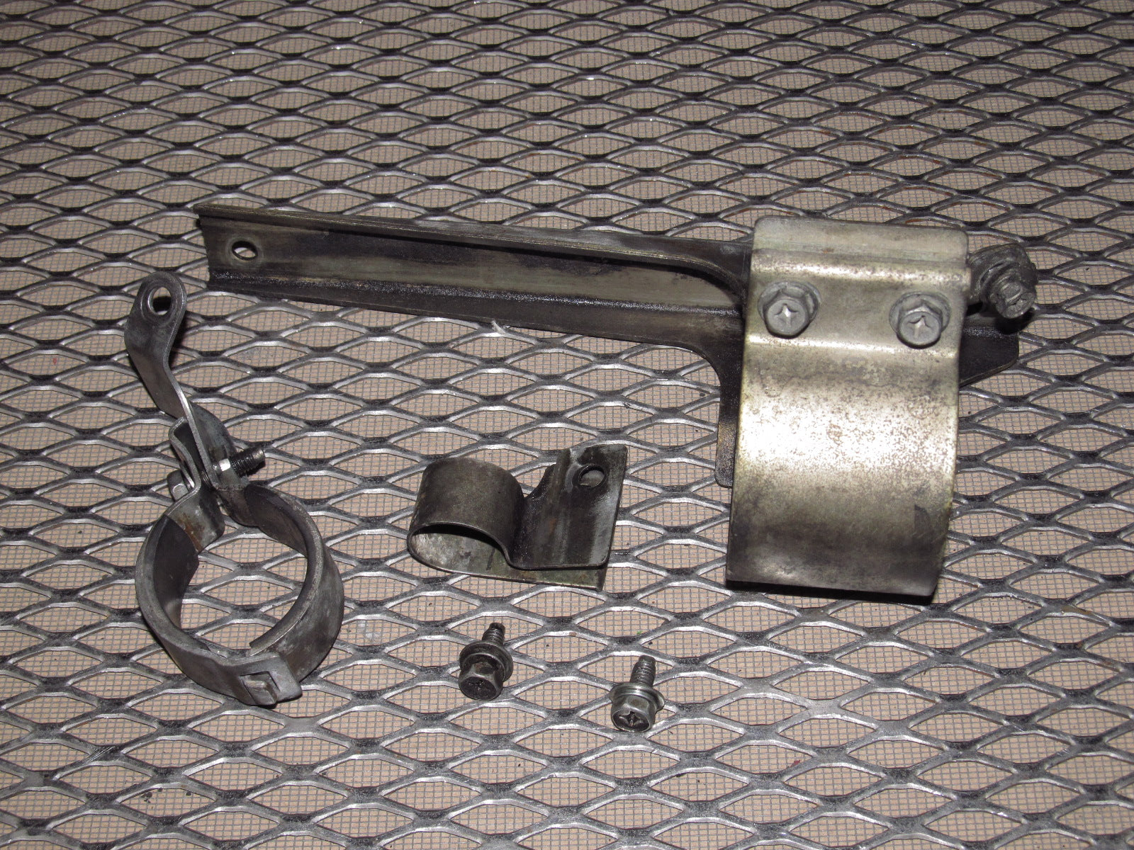 79 80 Datsun 280zx OEM 2.8L Engine Cooling Fan Holder Bracket