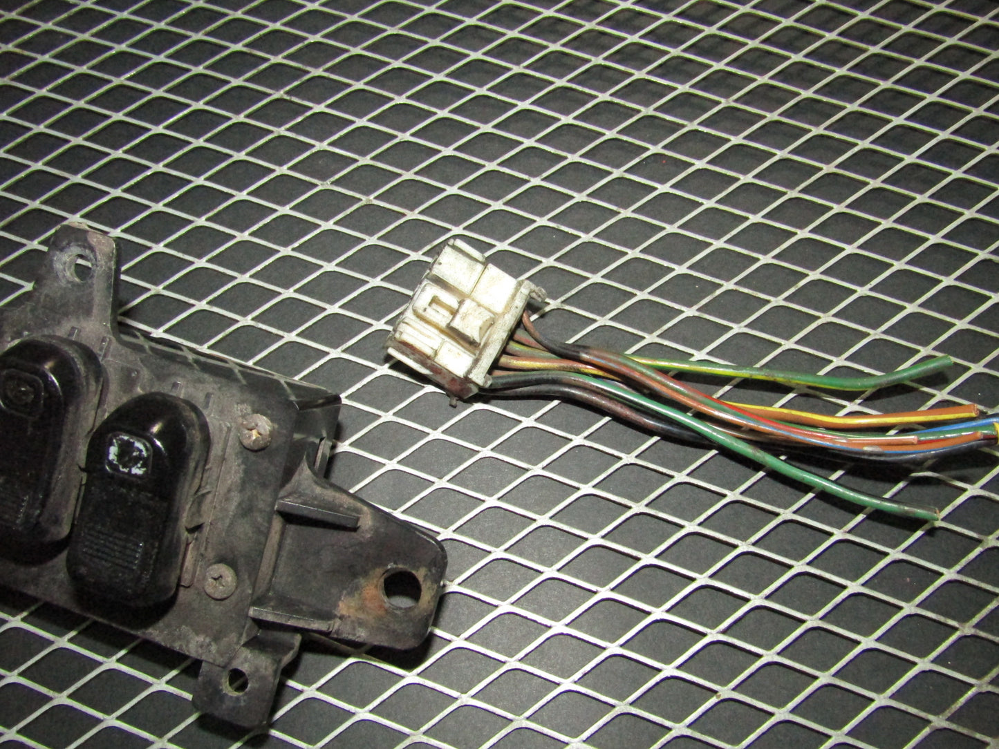 94 95 96 97 Mitsubishi 3000GT OEM Window Switch Pigtail Harness - Right