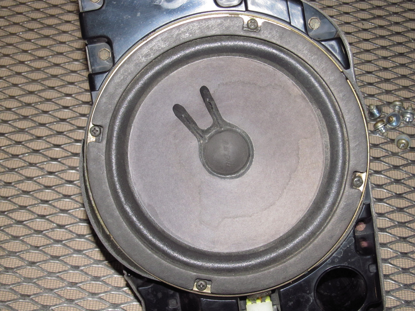 90 91 92 93 94 95 96 Nissan 300zx Rear Speaker & Enclosure