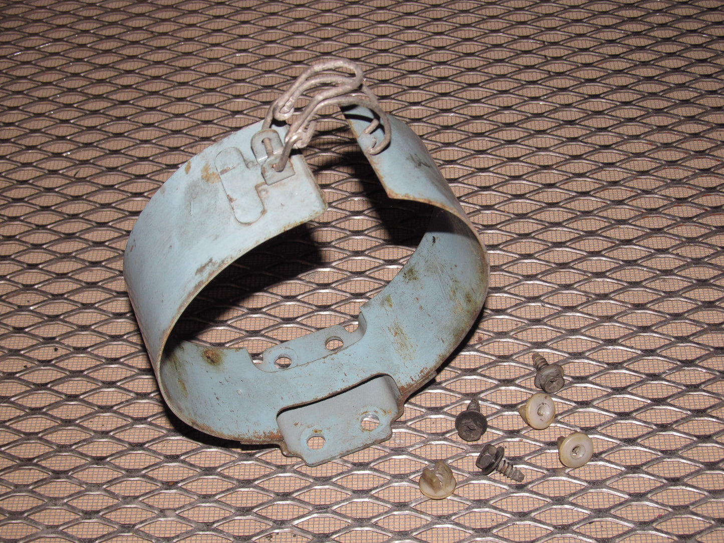 79 80 Datsun 280zx OEM 2.8L Emission Charcoal Canister Bracket