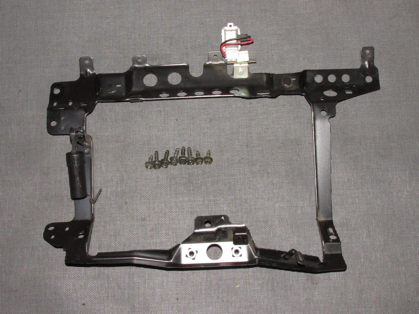 90 91 92 93 94 95 96 Nissan 300zx OEM Glove Box Bracket