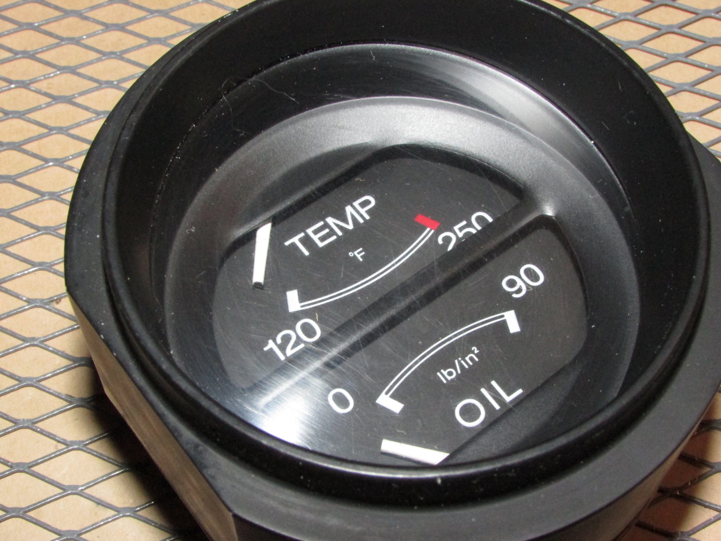 75 76 77 78 Datsun 280z OEM Temperature Temp & Oil Meter Gauge
