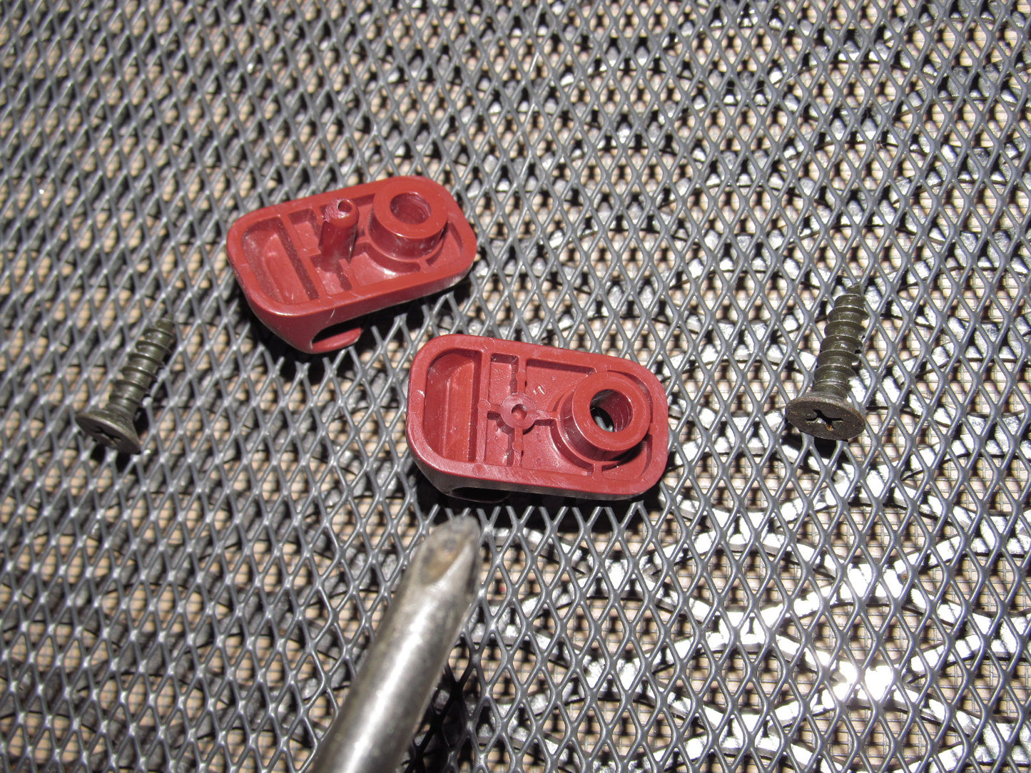 90 91 92 93 94 95 96 Nissan 300zx Trunk Cover Lock Hook Clip