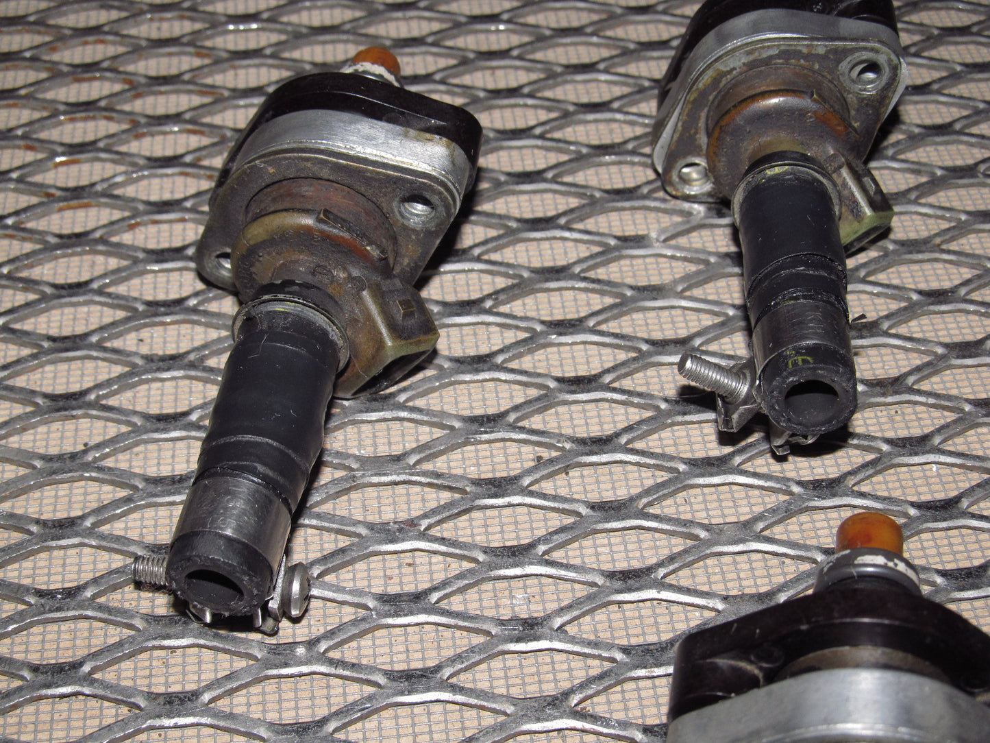 79 80 Datsun 280zx OEM 2.8L NA Fuel Injector Set