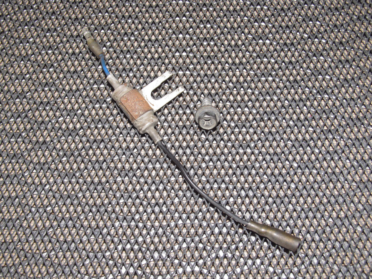 79 80 Datsun 280zx OEM 2.8L NA Ignition Resistor Condenser